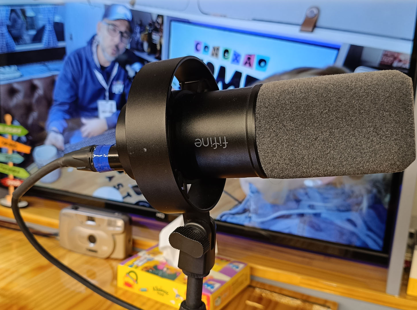 Microfone profissional - Conexão Kombicast.jpg